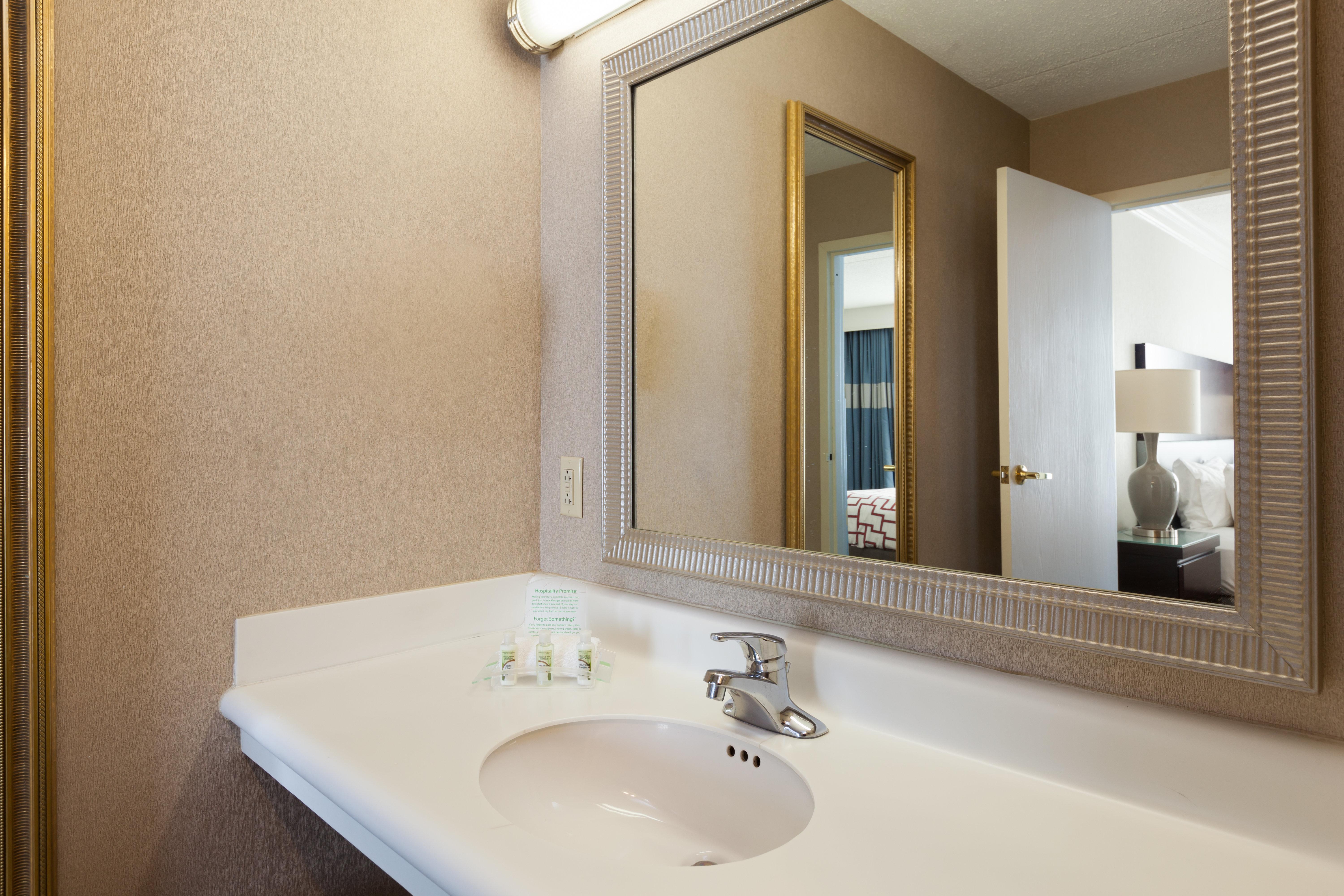 Holiday Inn Weirton-Steubenville Area Zewnętrze zdjęcie