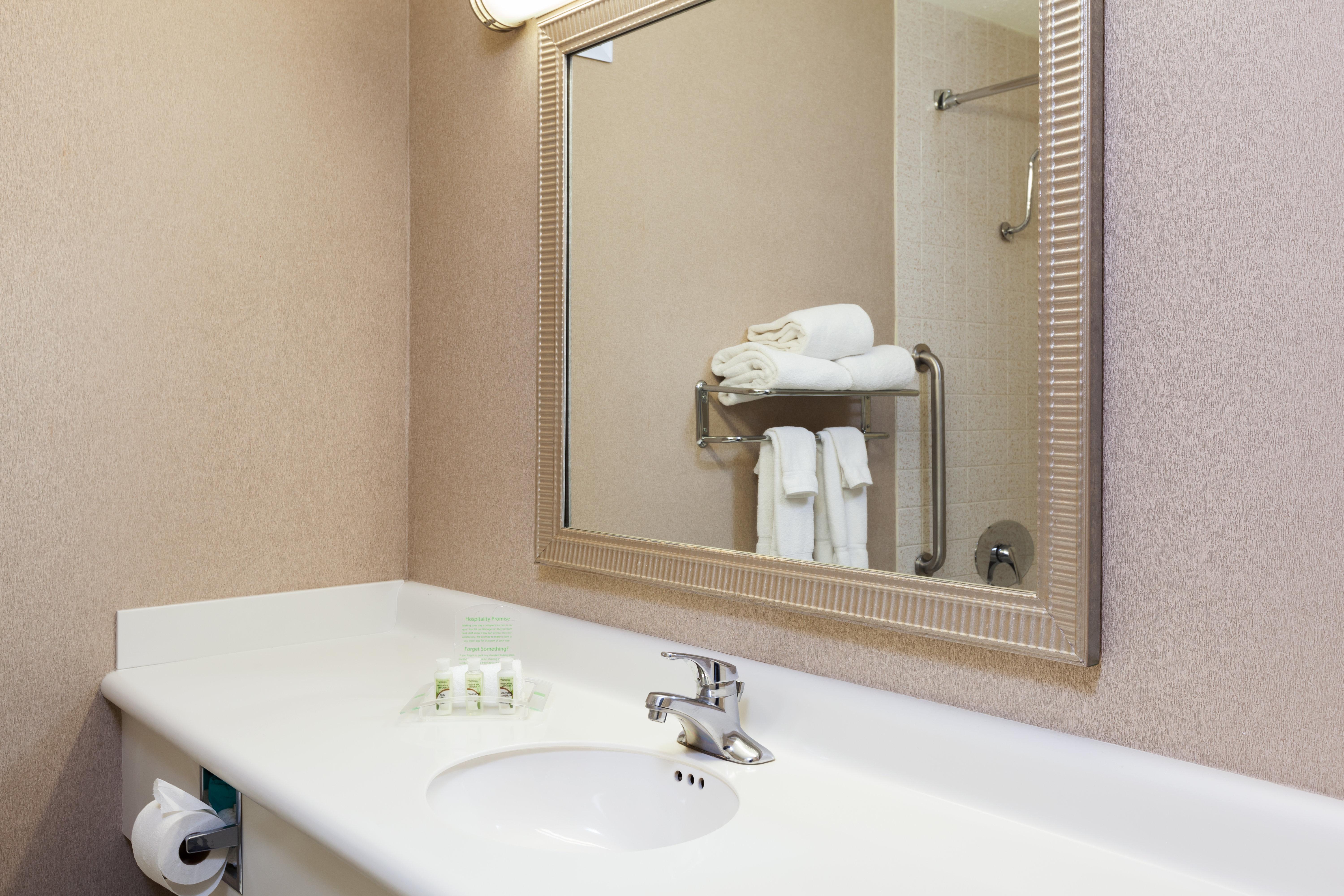Holiday Inn Weirton-Steubenville Area Zewnętrze zdjęcie