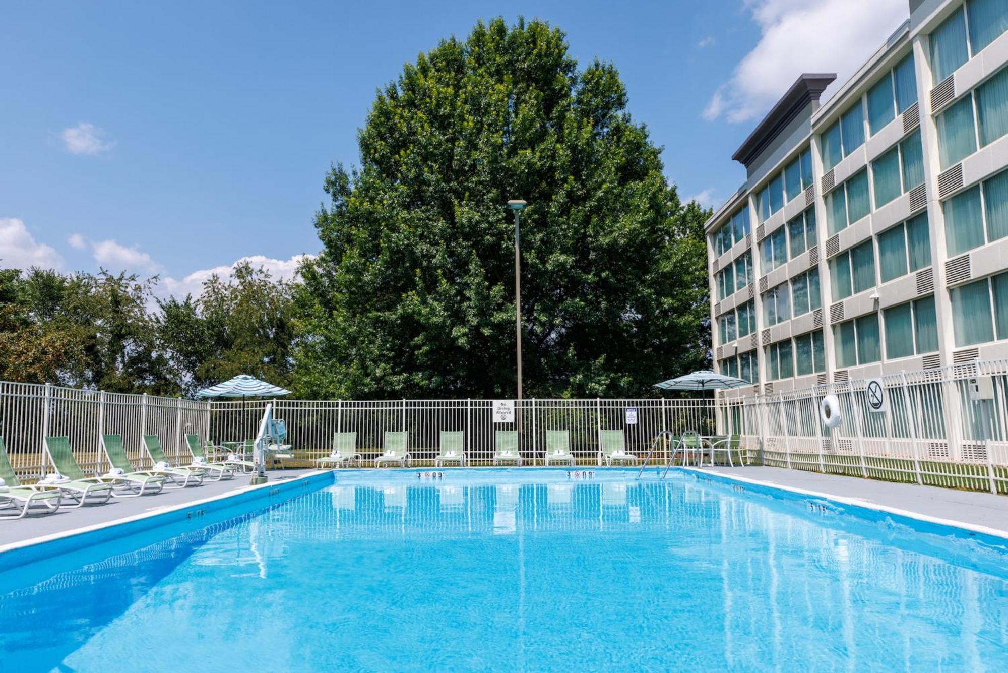Holiday Inn Weirton-Steubenville Area Zewnętrze zdjęcie