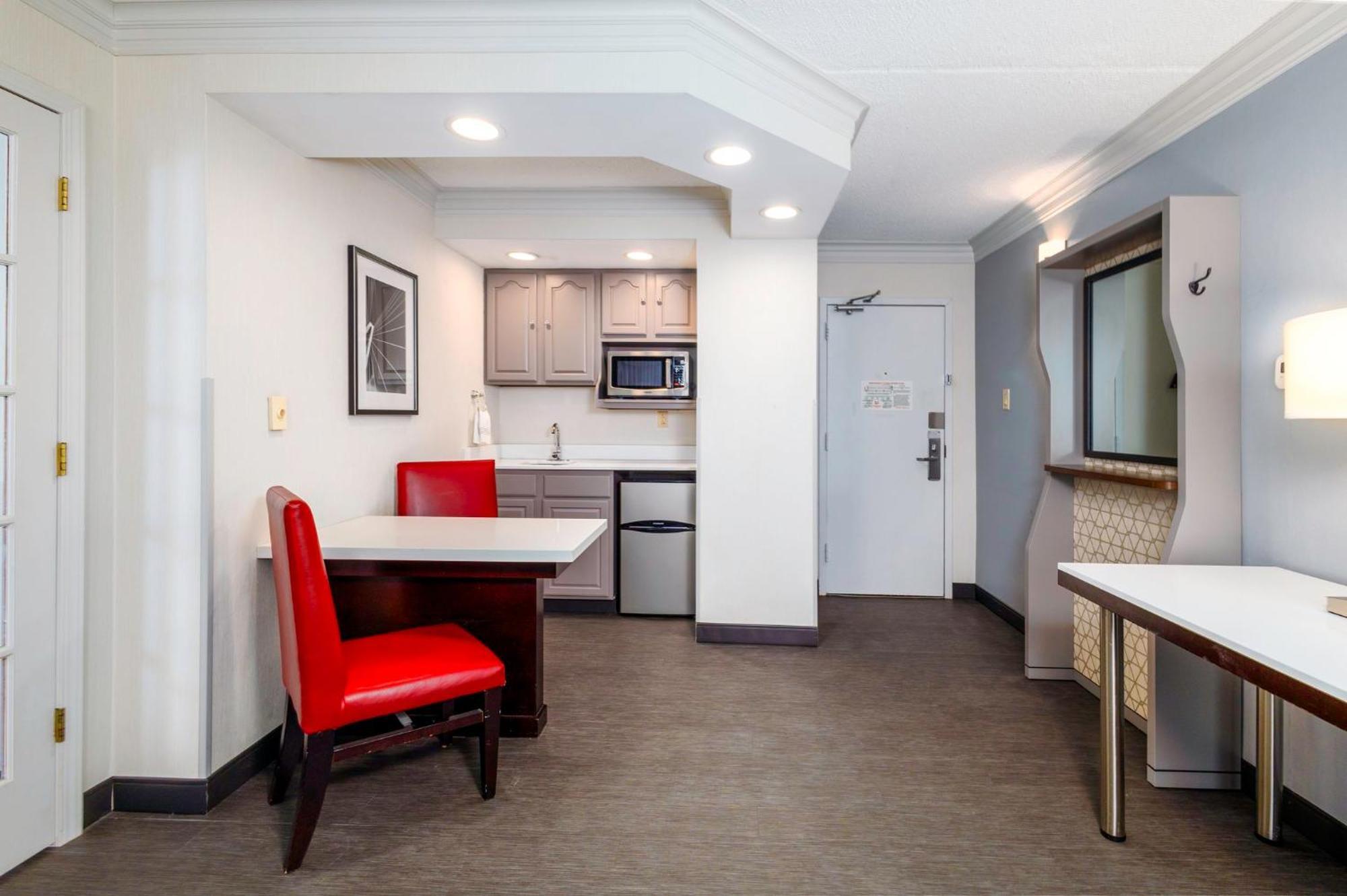 Holiday Inn Weirton-Steubenville Area Zewnętrze zdjęcie