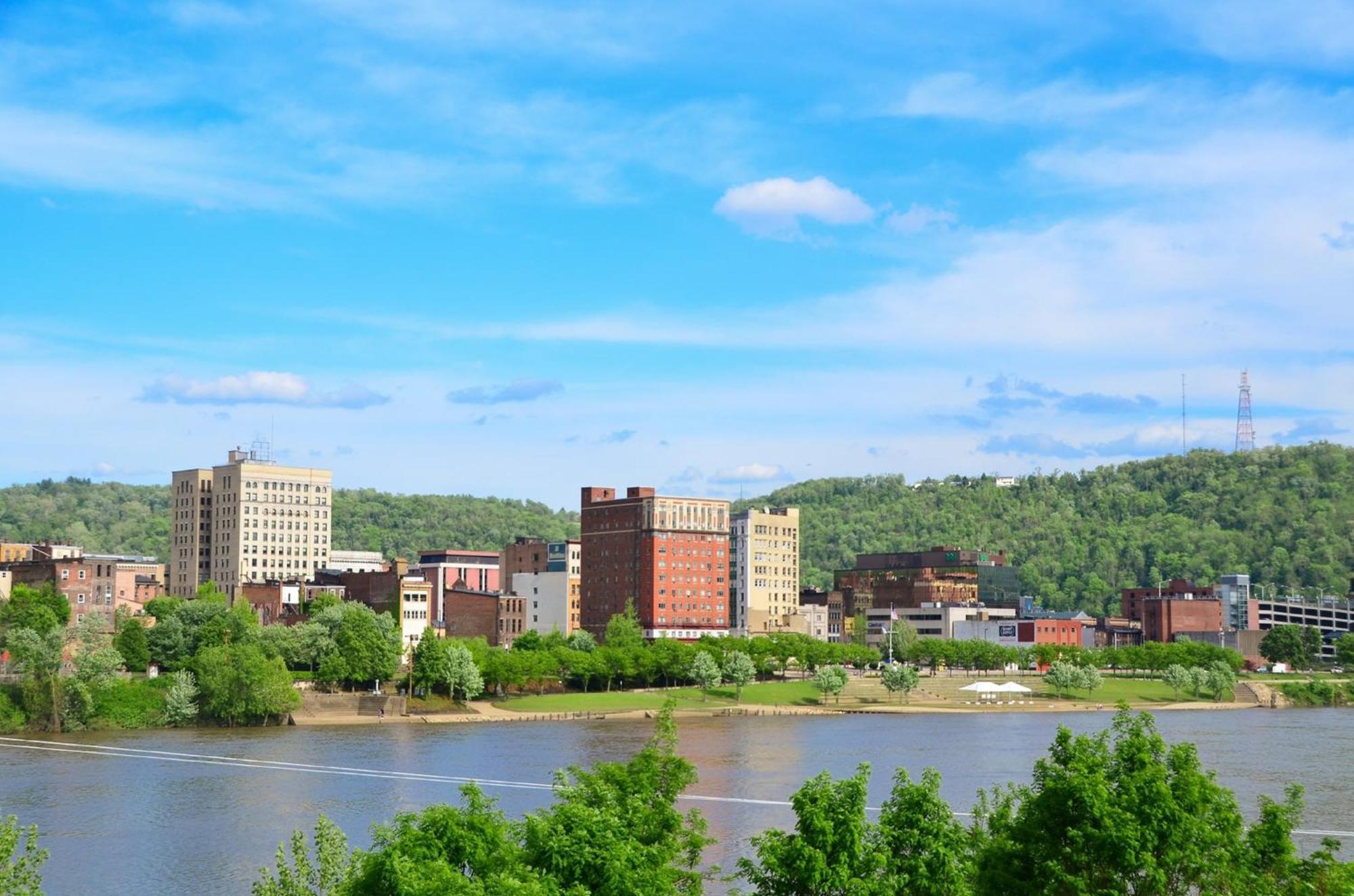 Holiday Inn Weirton-Steubenville Area Zewnętrze zdjęcie